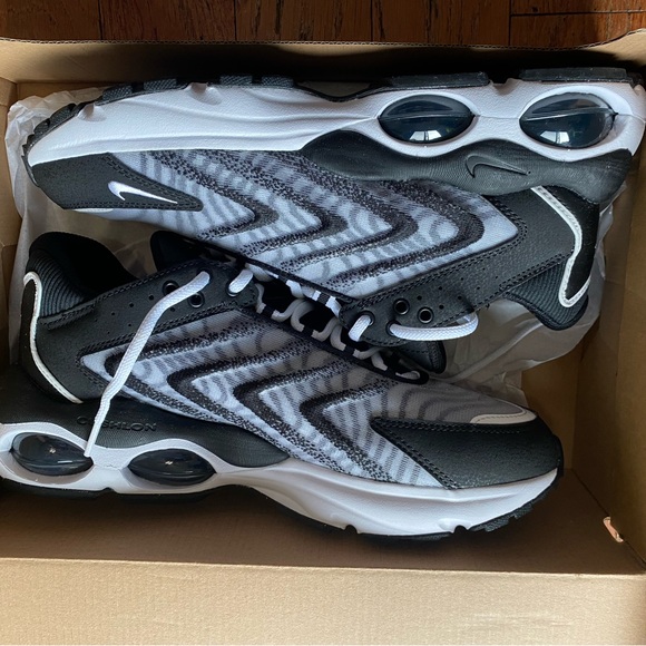 Nike AirMax TW - Picture 3 of 7